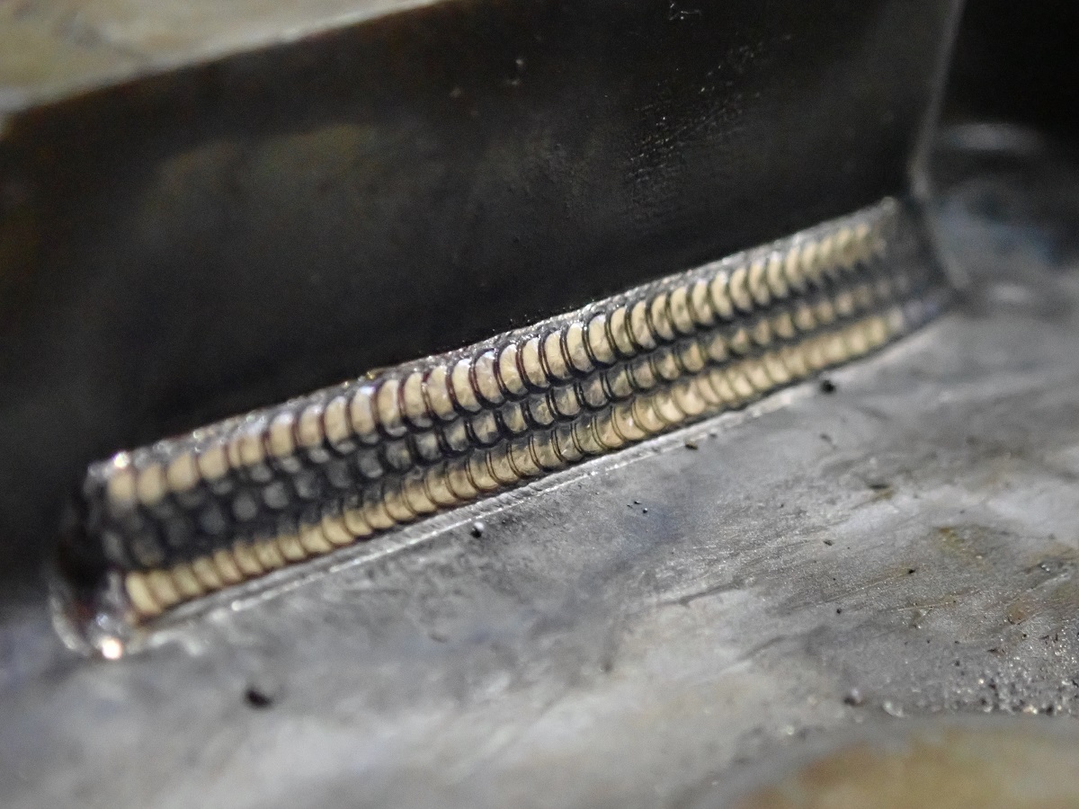 内角クラック肉盛り 内角クラック肉盛り